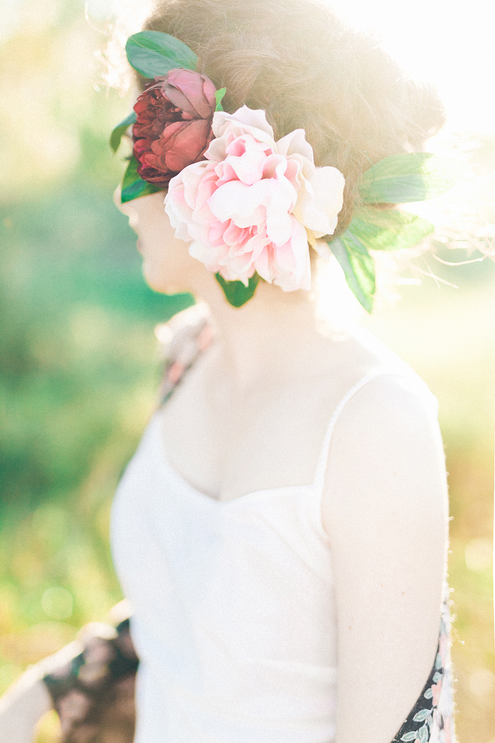 Breanna bathed in the glorious afternoon light of Brisbane Australia. Women's portraiture Brisbane 