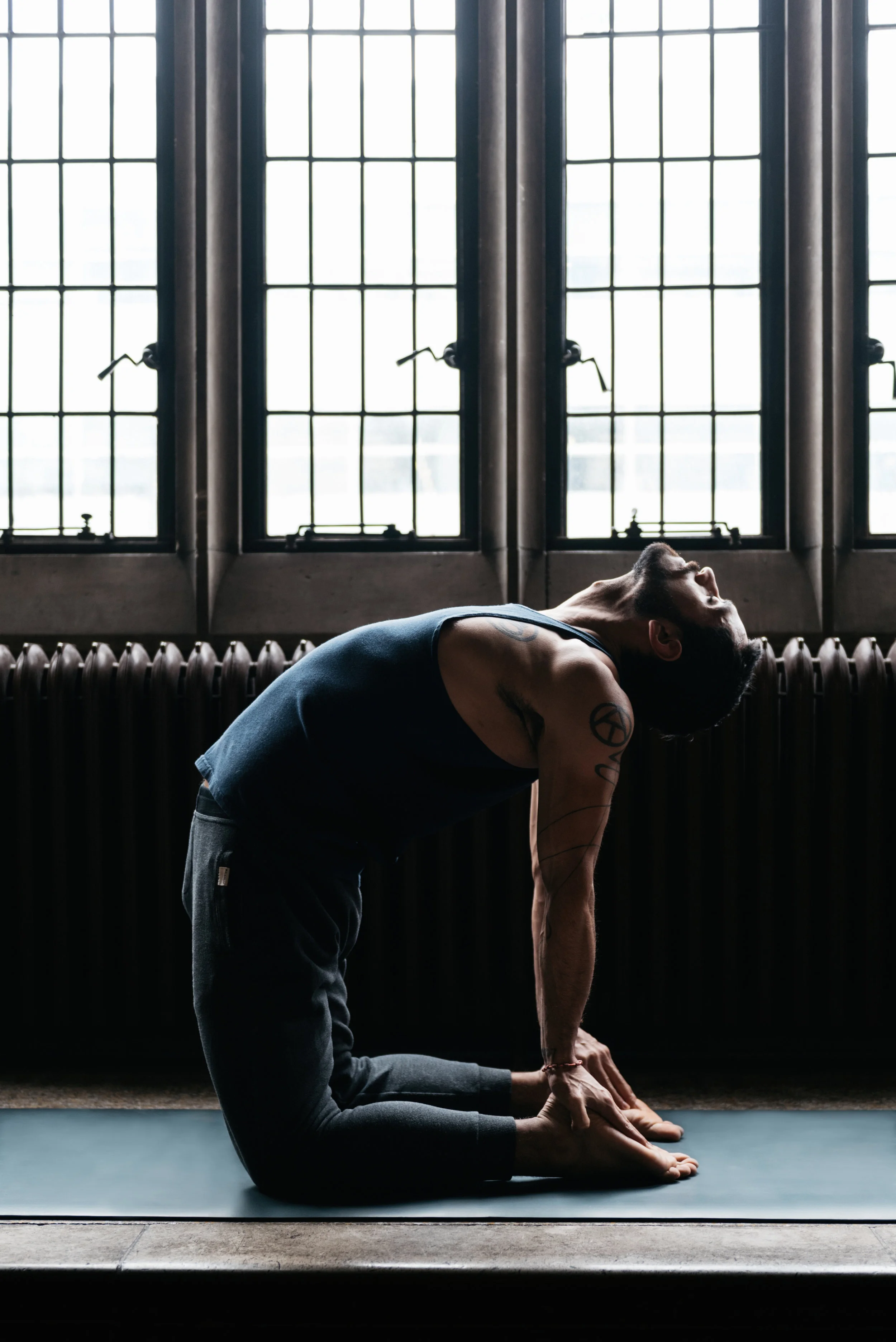 BACKBEND_GUIL2.jpg
