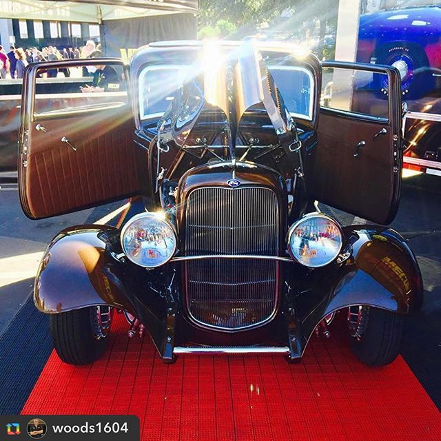 Have you checked this bad boy out yet!? #SEMA is quickly racing by! Make time to see world renowned Richard Wood, and his completed version of legendary hot rod builder, Barry Lobeck's final project- The '32 Ford Roadster! Booth# 61041 The #Mecum Mot