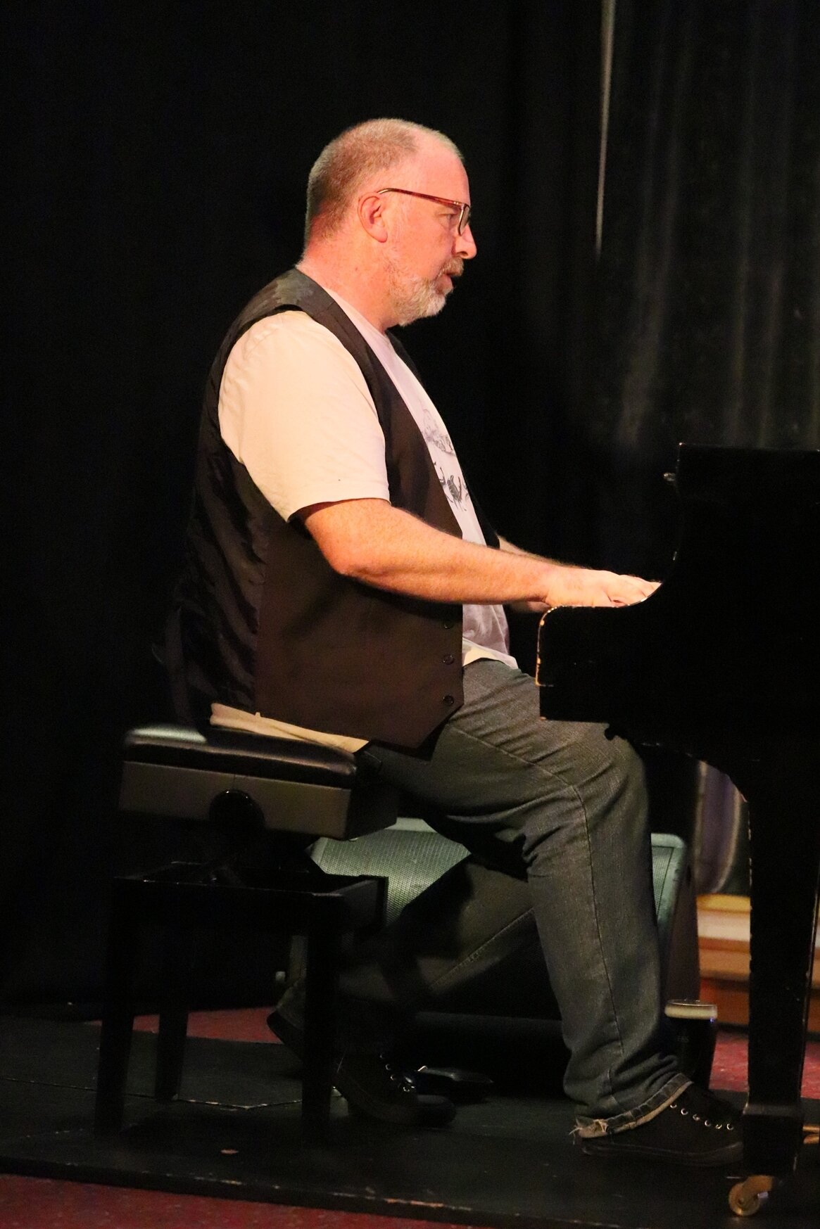 Mark Baynes - piano