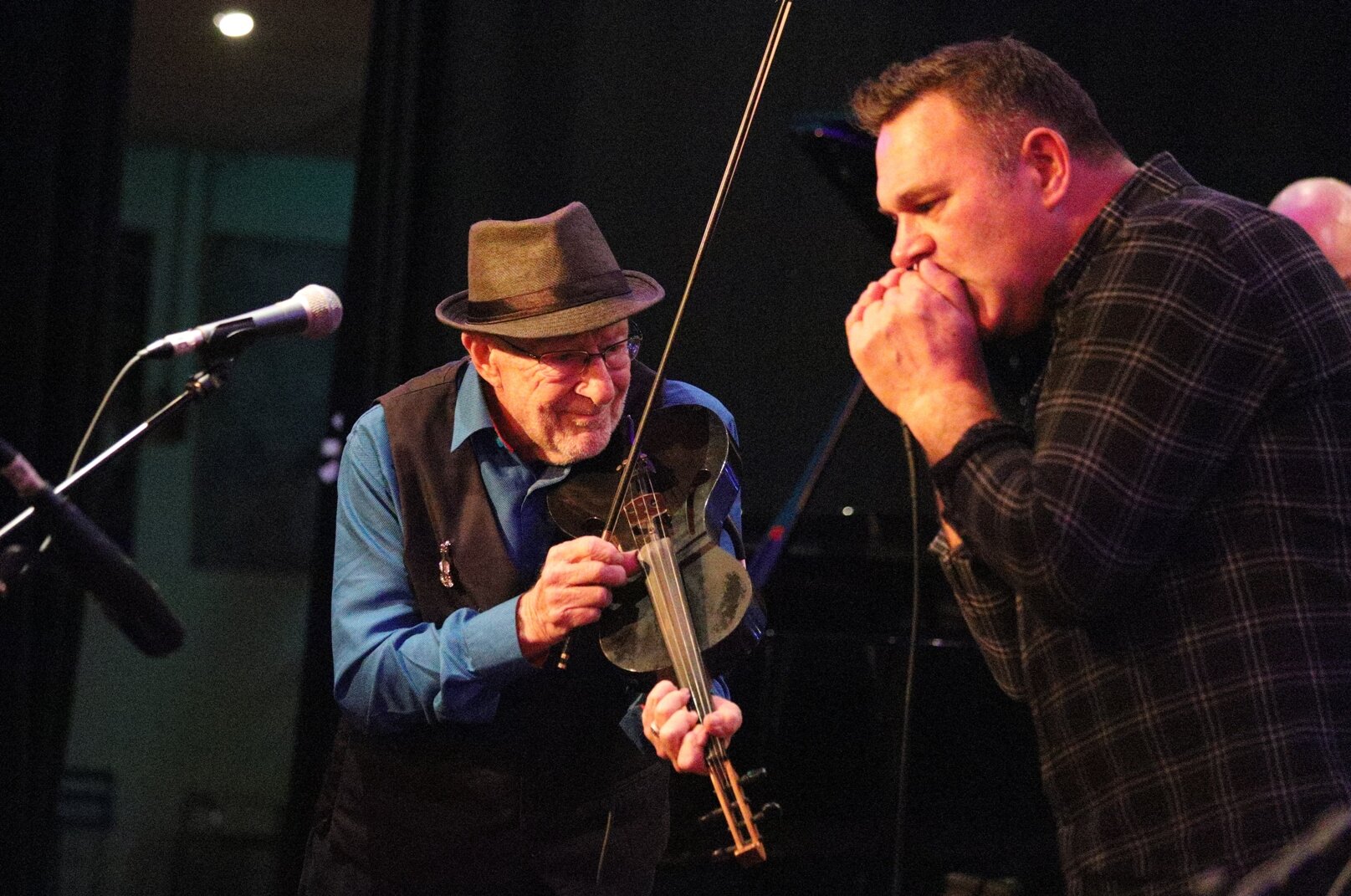 Paul Town Treweek - violin (special guest) &amp; Craig Bracken - harmonica