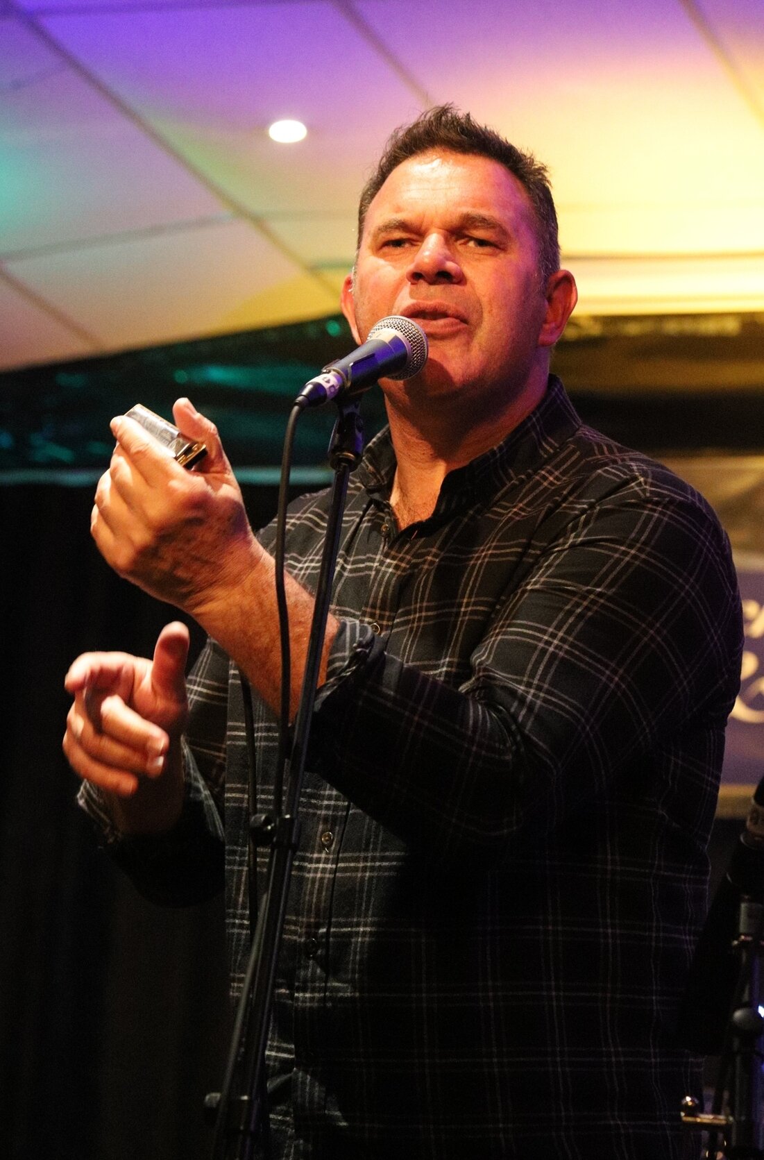 Craig Bracken - vocals/harmonica