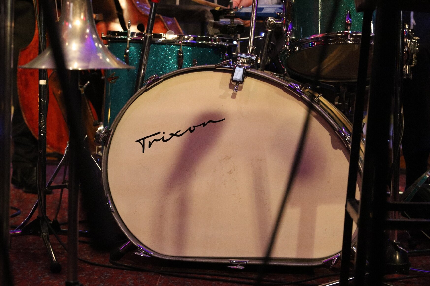 Bruce's weird "squashed" bass drum.