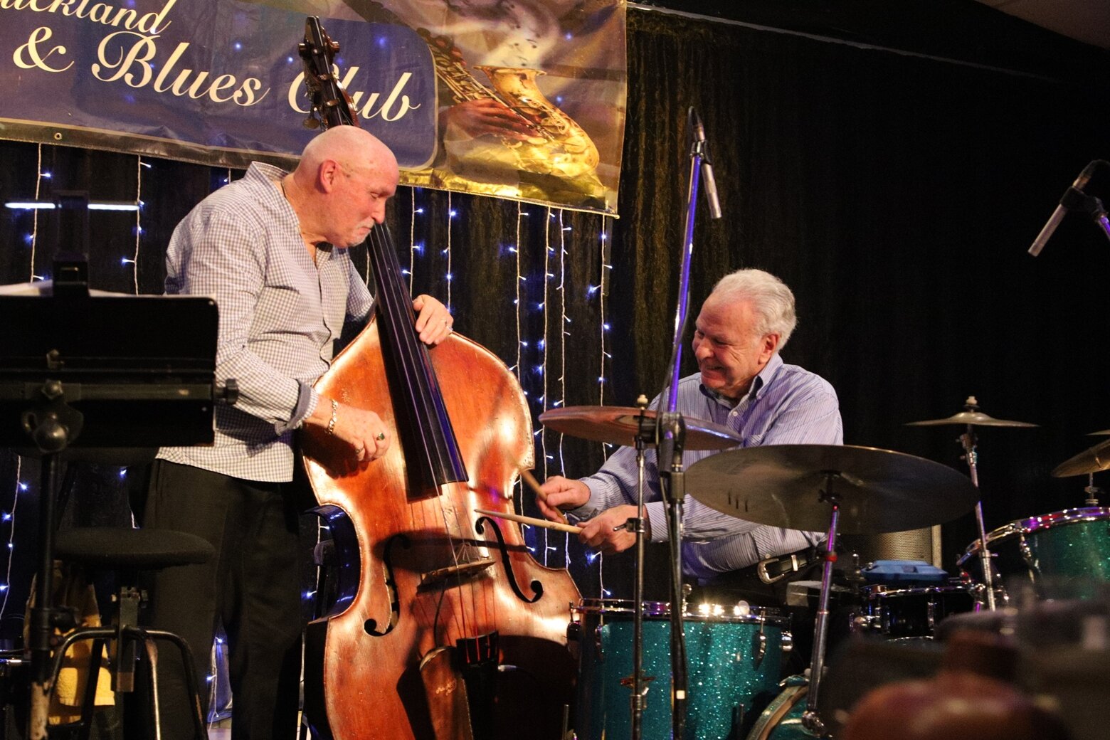 Pete McGregor - double bass, Bruce King - drums