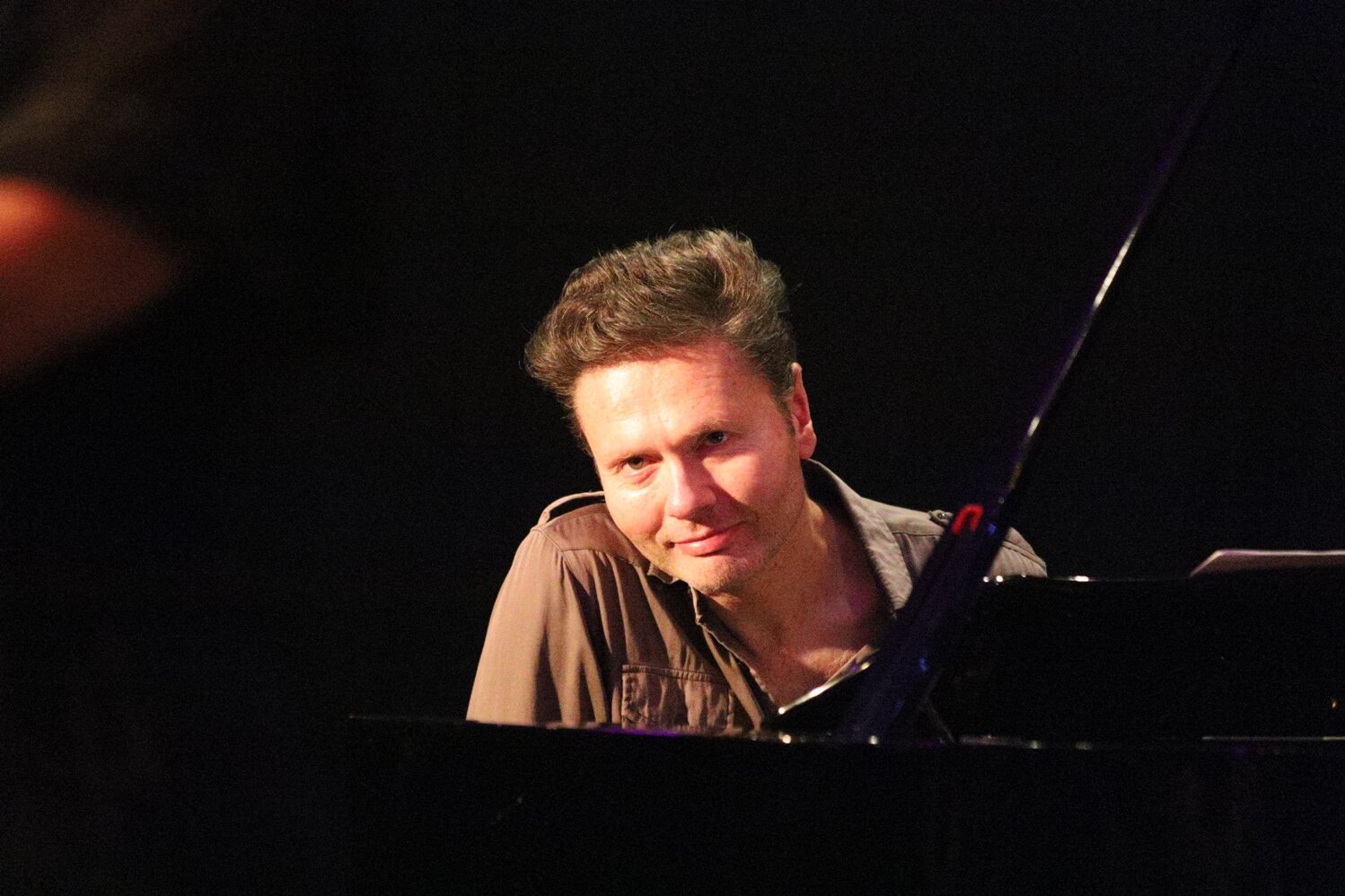Kevin Field - piano