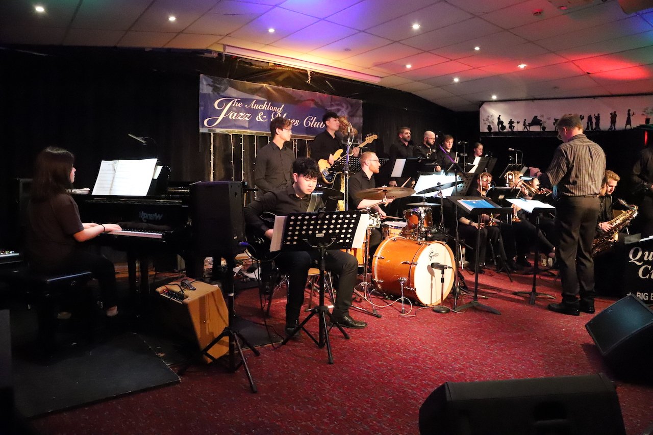 Queen City Big Band_10-12-22 22.JPG