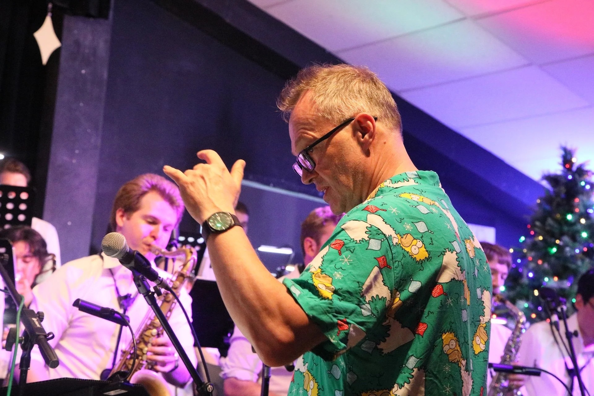 Queen City Big Band_16-12-25  38.JPG