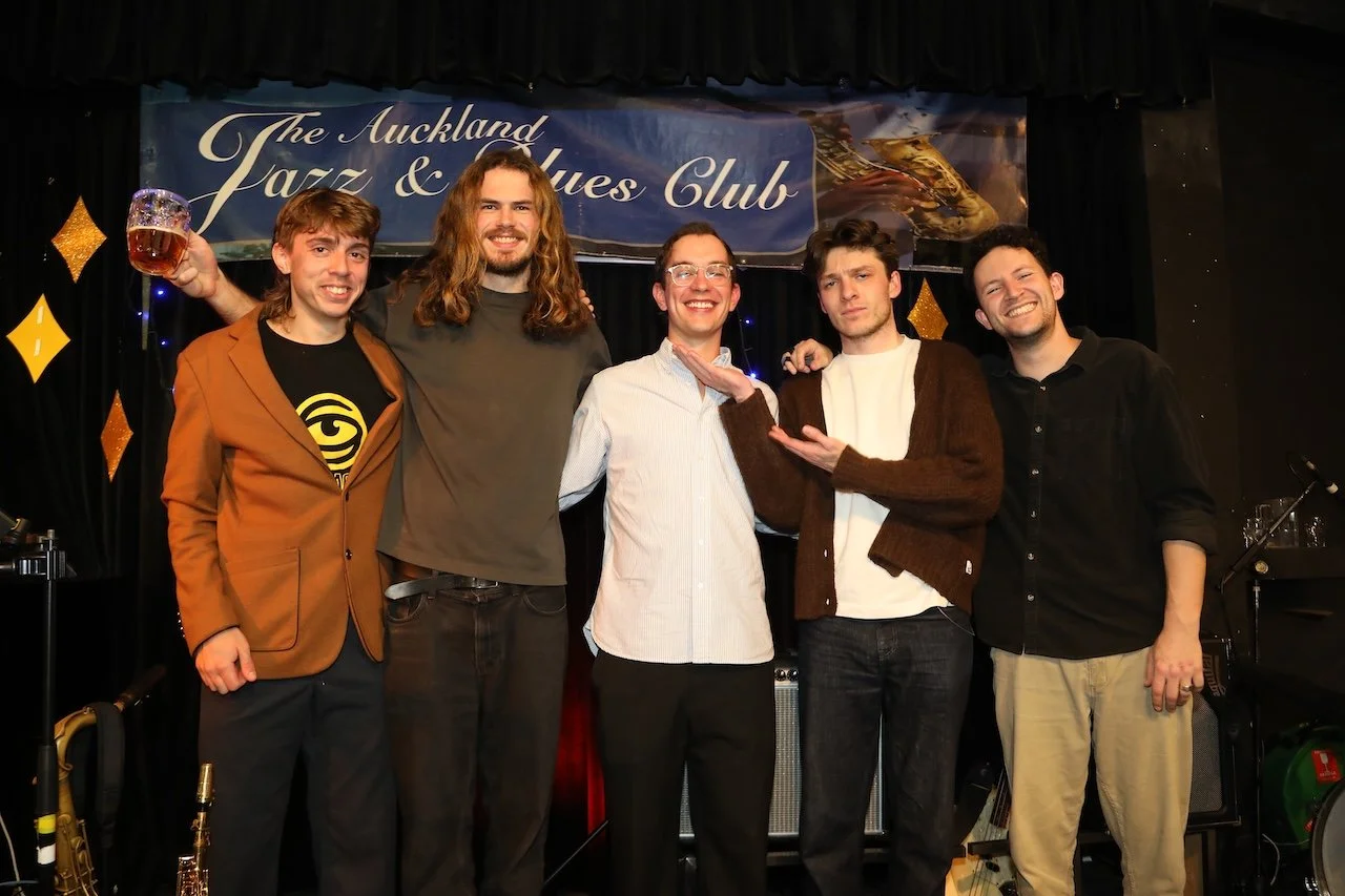 The Alex Pipes Band - 11-8-26