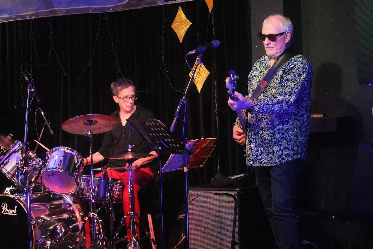Blue Collar Band_25-8-26 21.JPG