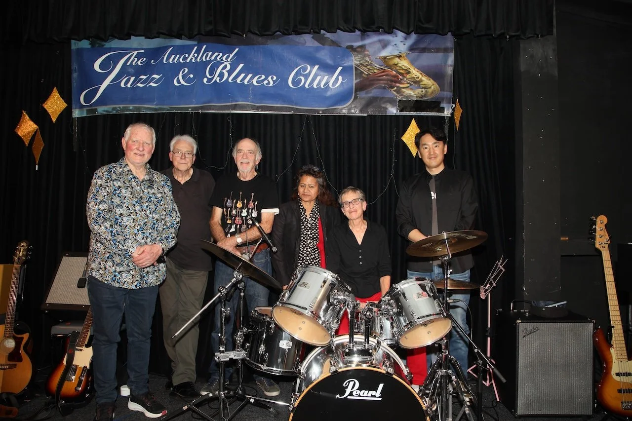 Blue Collar Band - 25-8-26