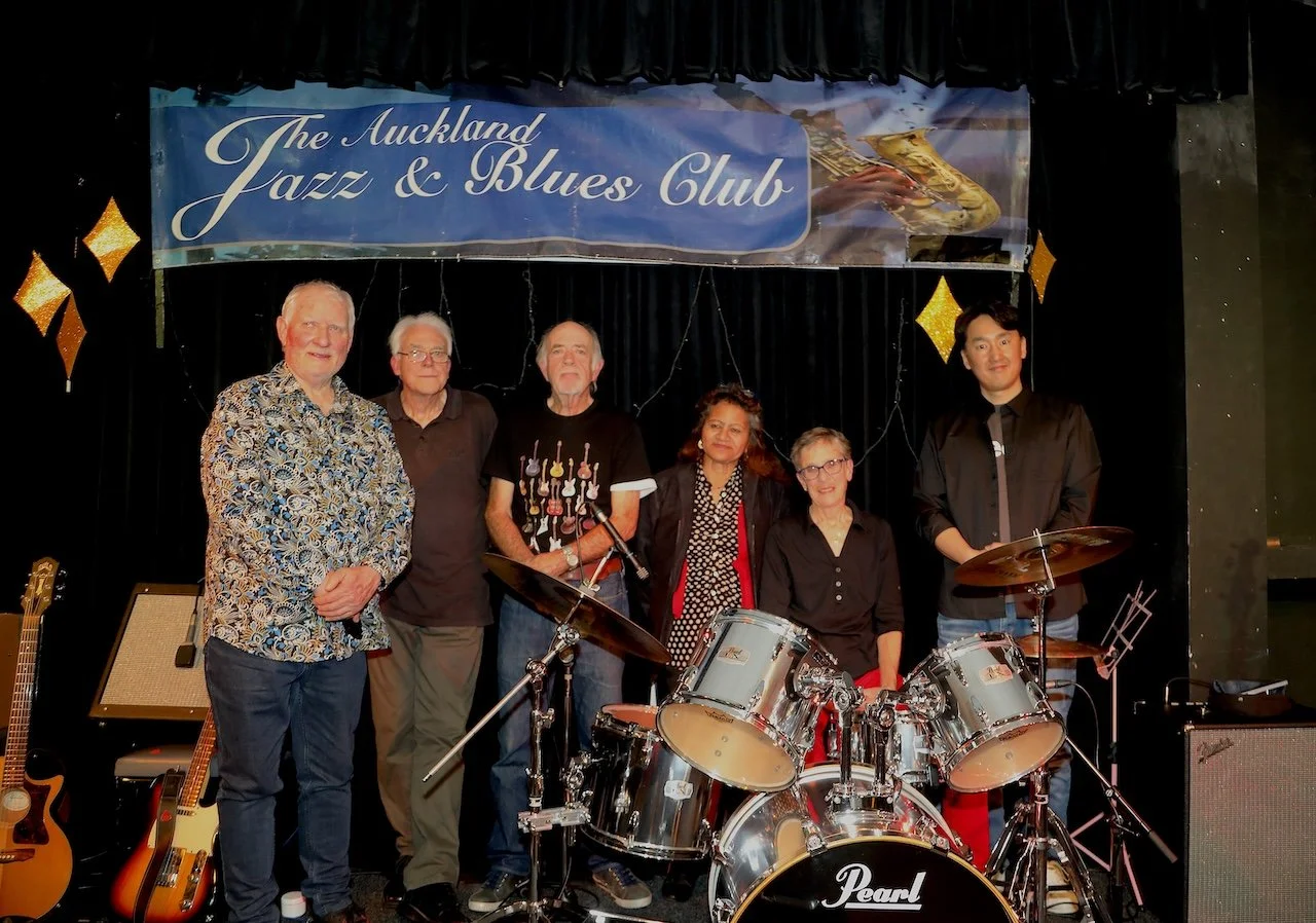 Blue Collar Band - 25-8-26