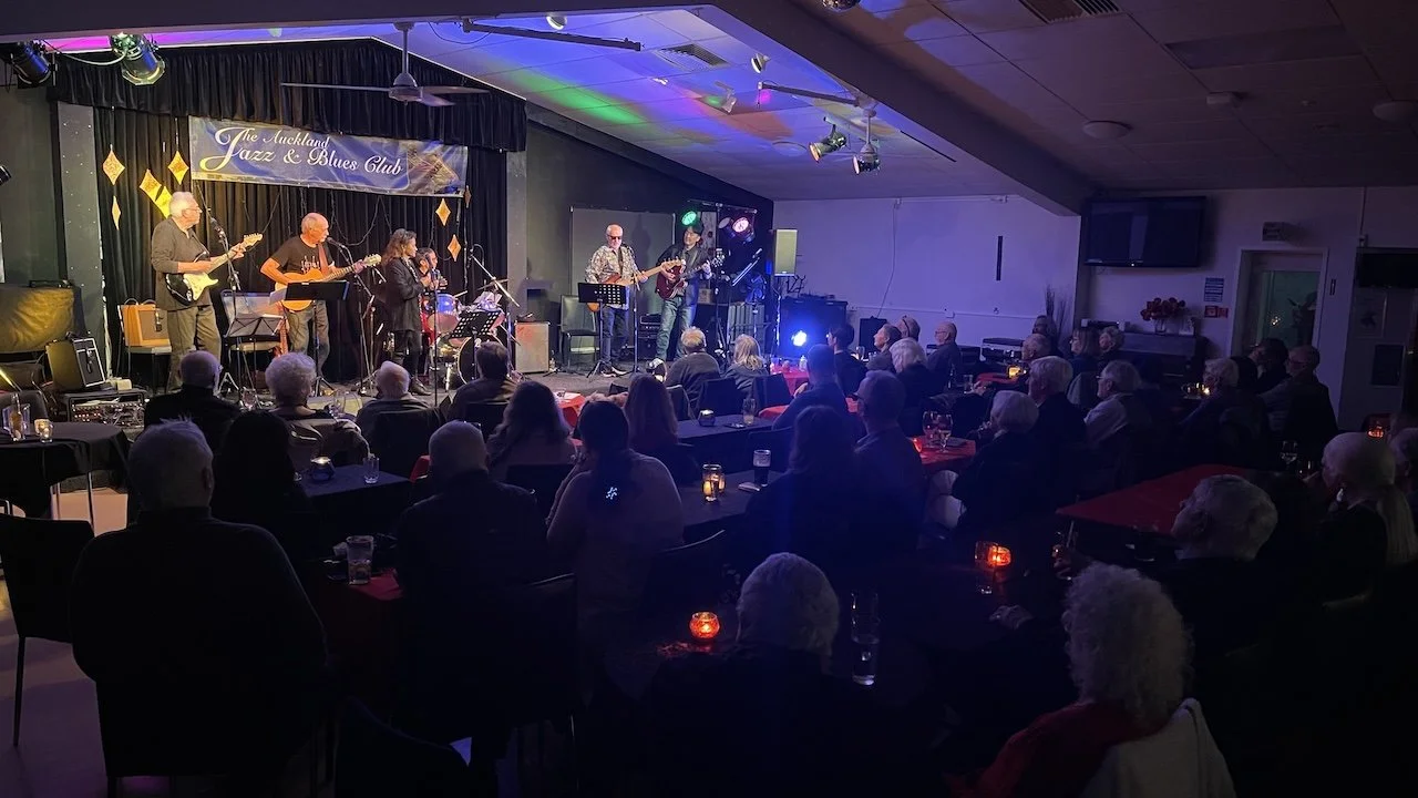 Blue Collar Band_25-8-26 95.jpg
