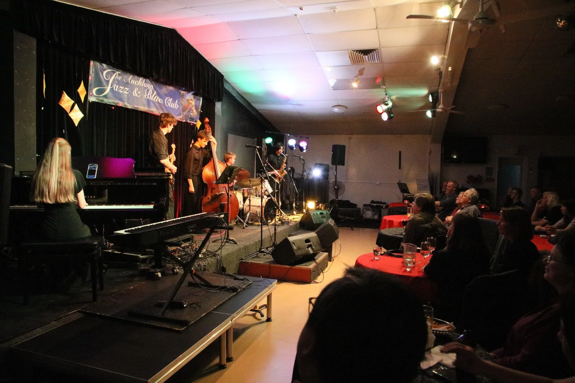 Village Vanguard_15-9-26 33.JPG