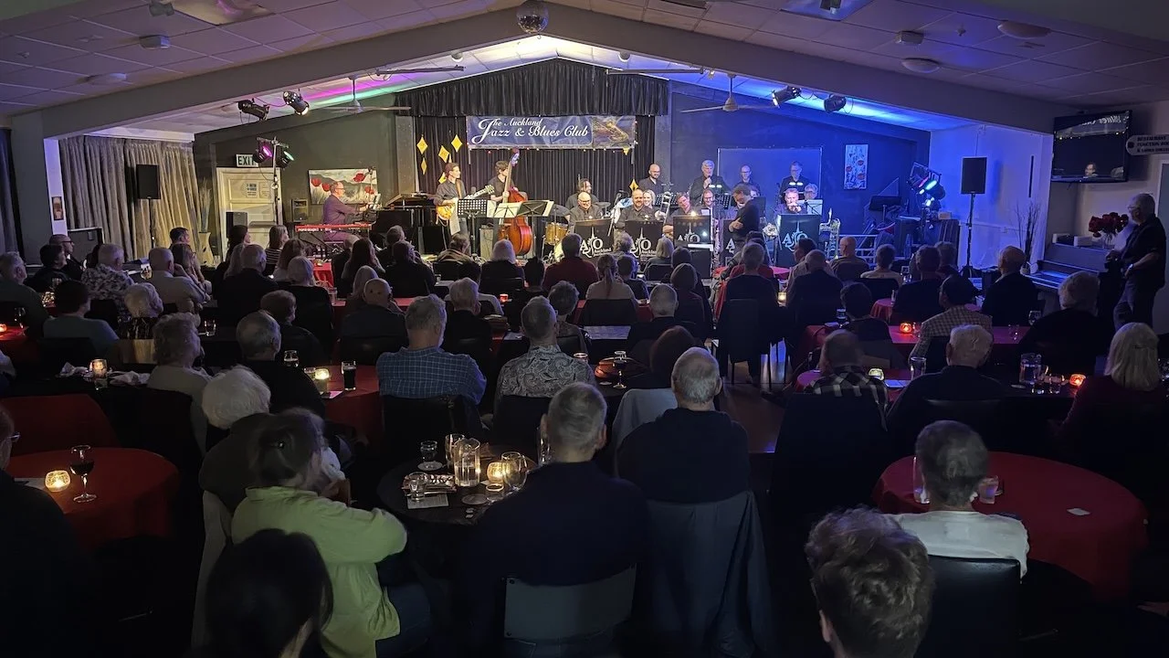 Ak Jazz Orchestra_13-10-26 1.jpg
