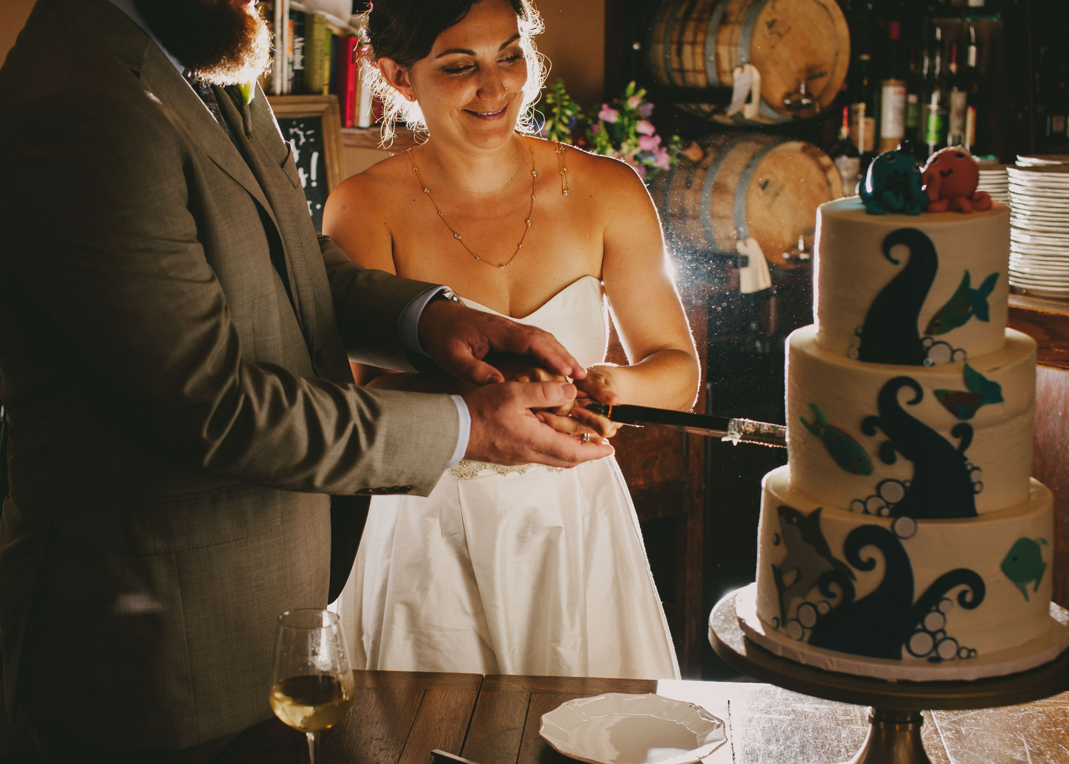 crunkleton wedding cake cutting photos
