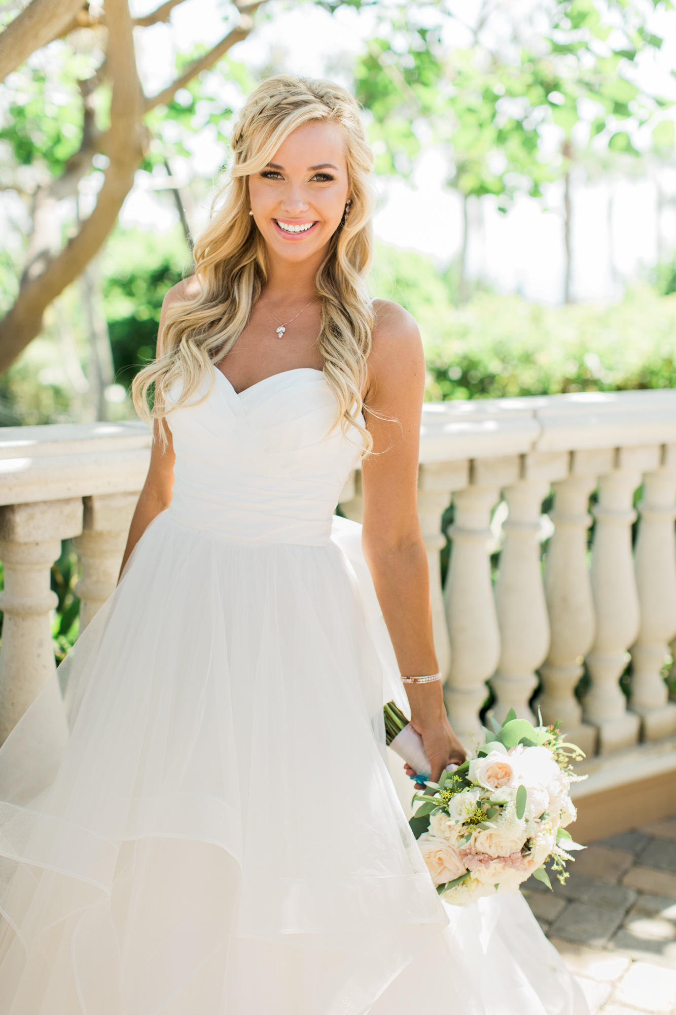 Orange_County_Laguna_Beach_Gorgeous_Bride_Hair_Makeup_6.jpg