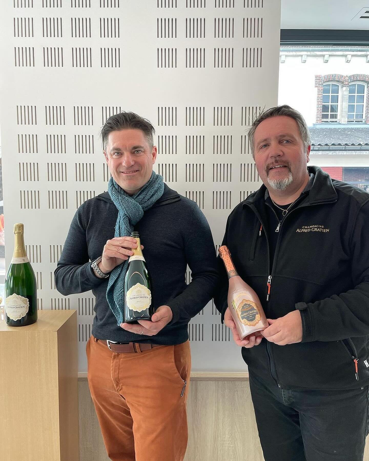 Thank you Nicholas and Melissa for the great visit and tasting at Gratien!

#klwines #champagne #winemaker #winetraveler #winetravel @champagnealfredgratien @champagnegarywestby