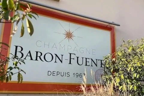 Baron-Fuenté: Seven Years on the Lees in Charly-sur-Marne