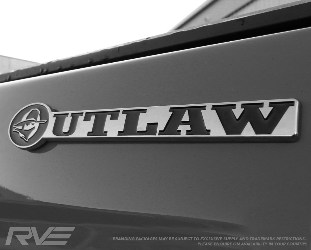 Hilux-Outlaw_Badge.jpg
