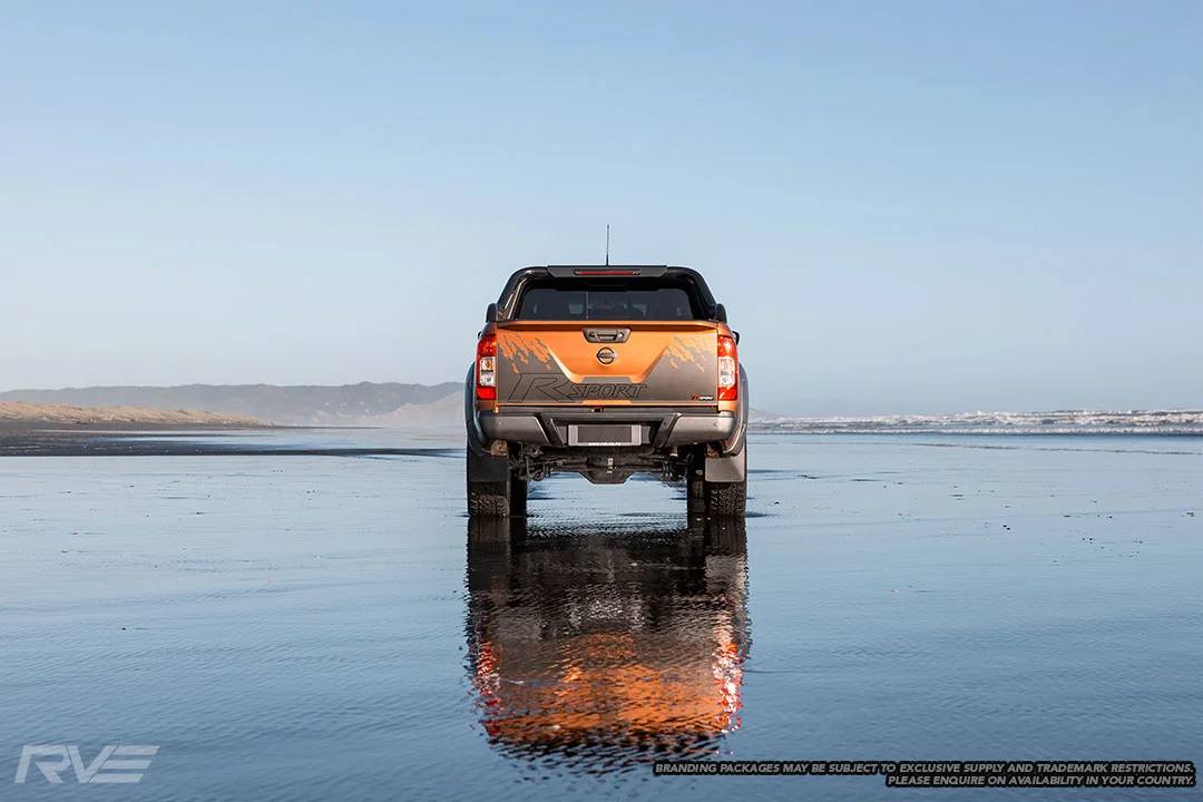 Nissan Navara Stage 3 R-Sport in hornet gold