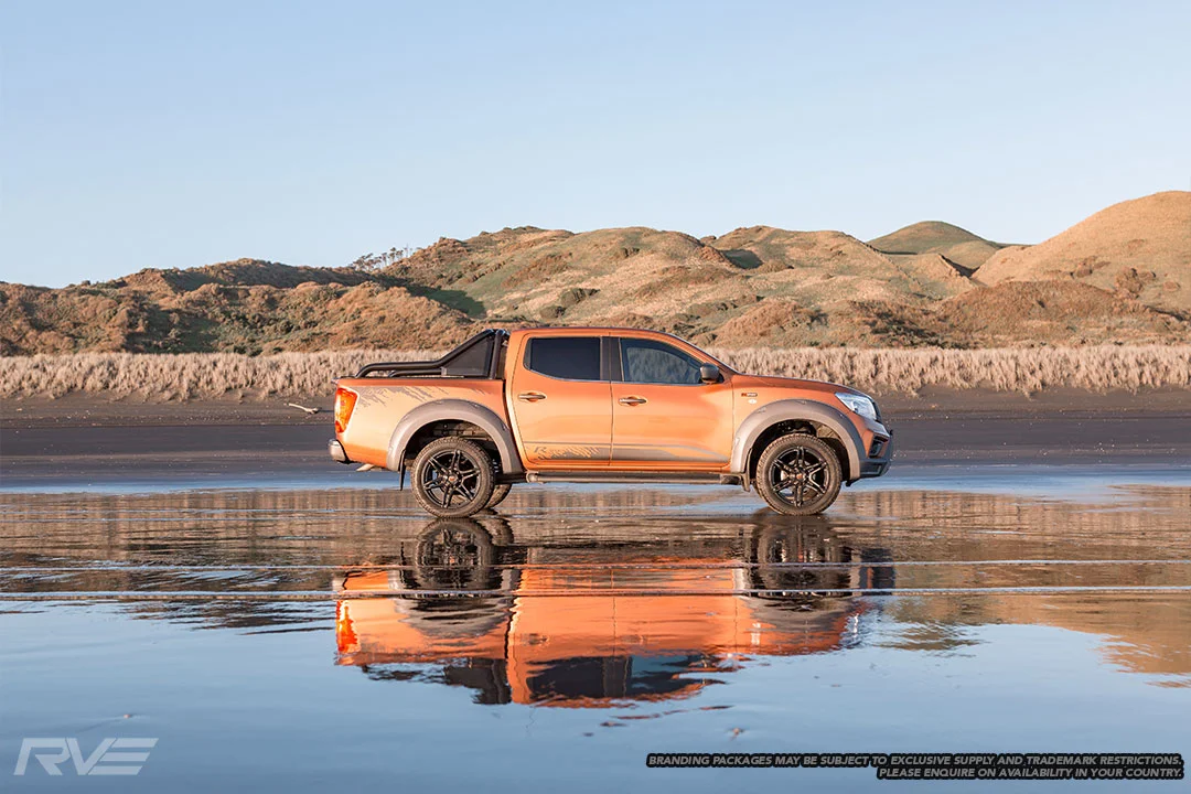 Nissan Navara Stage 3 R-Sport in hornet gold