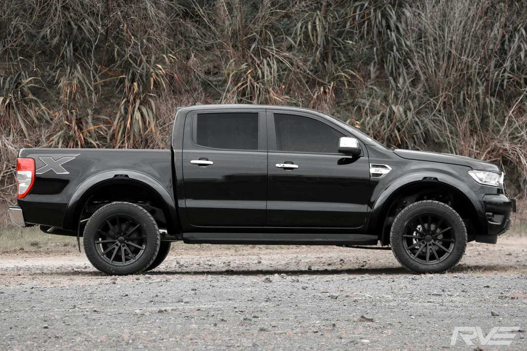 Ford-Ranger-XLT---Widebody_Side.jpg
