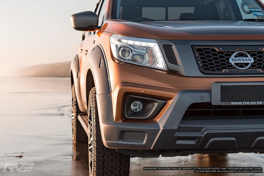 Nissan Navara Grille and Overbumper