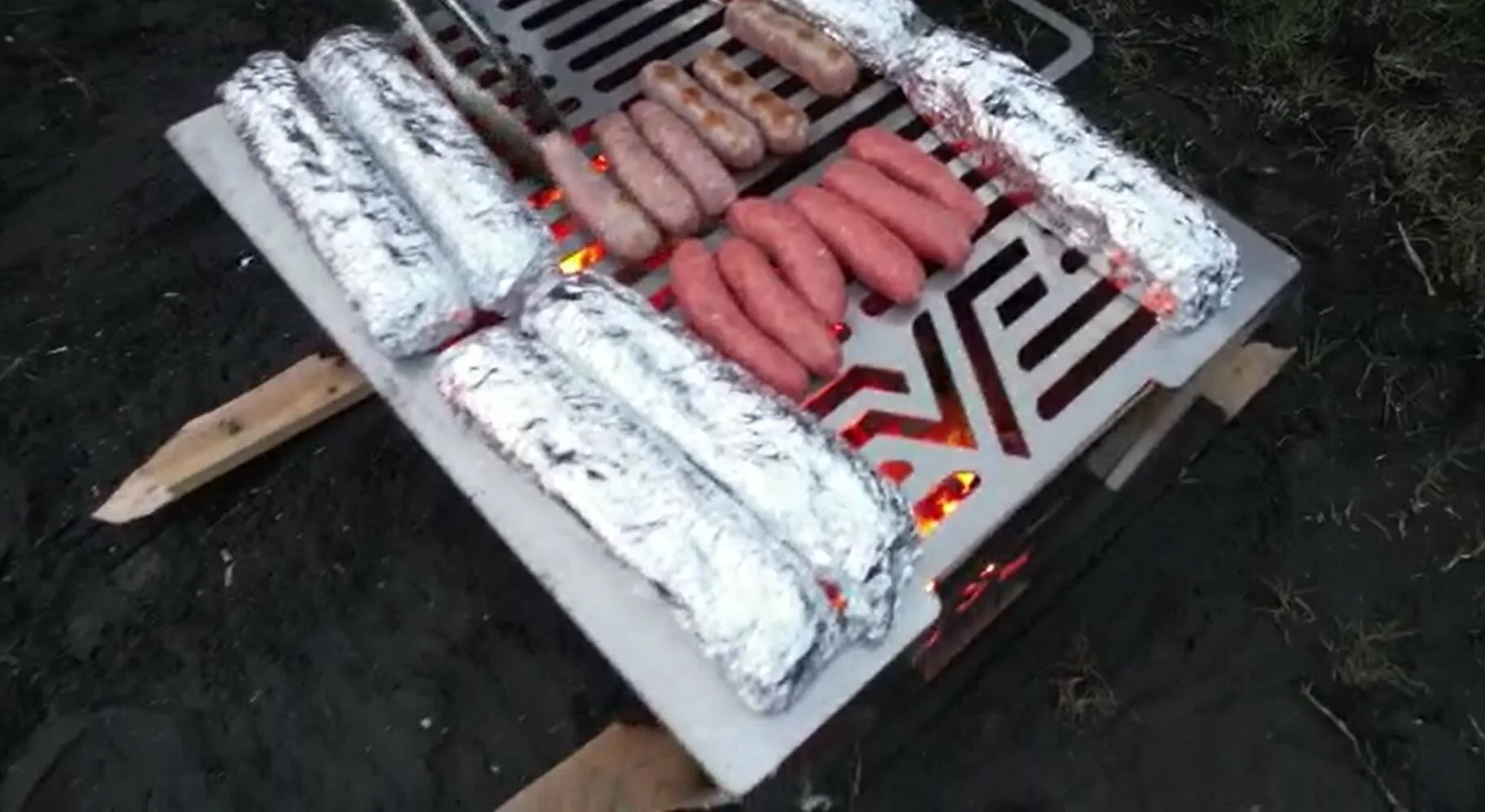 FIREPIT GRILL_Cooking.JPG