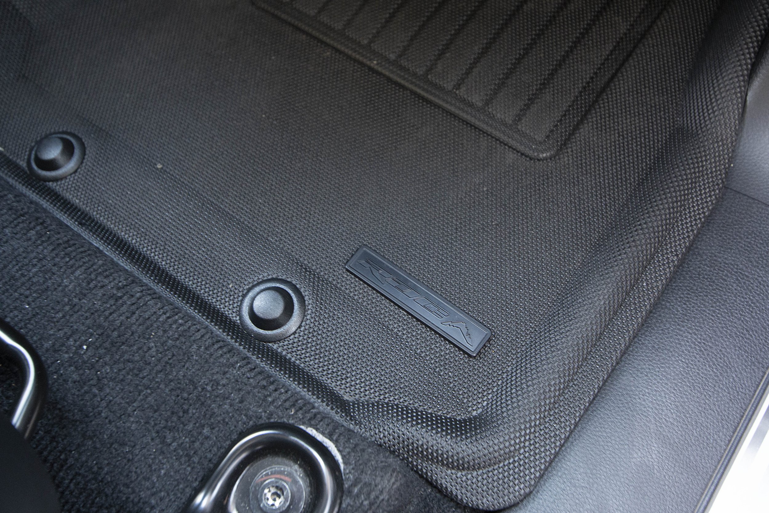 RVE Floor Mats5.jpg