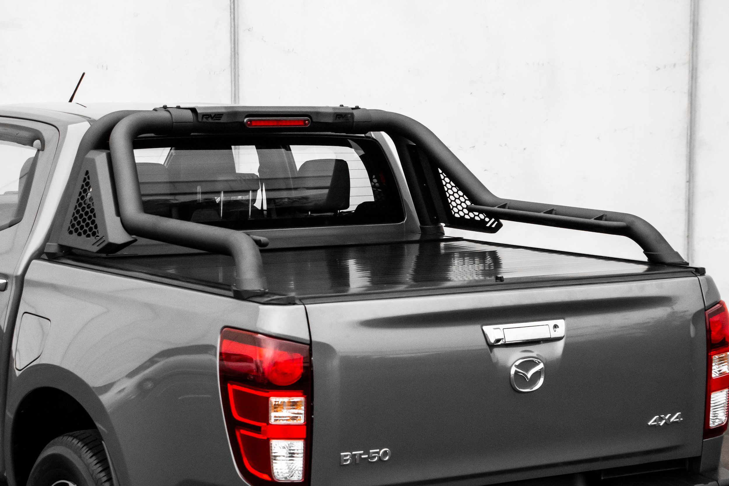 RVE-Mazda-bt-50-roller-lid-sport-bar-accessory-auckland-ute1.jpg