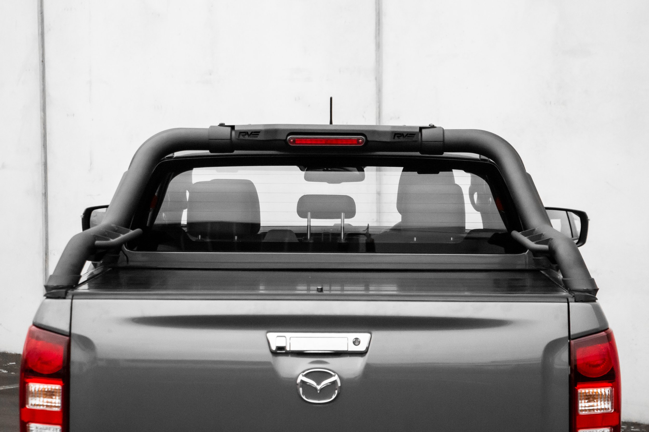RVE-Mazda-bt-50-roller-lid-sport-bar-accessory-auckland-ute4.jpg