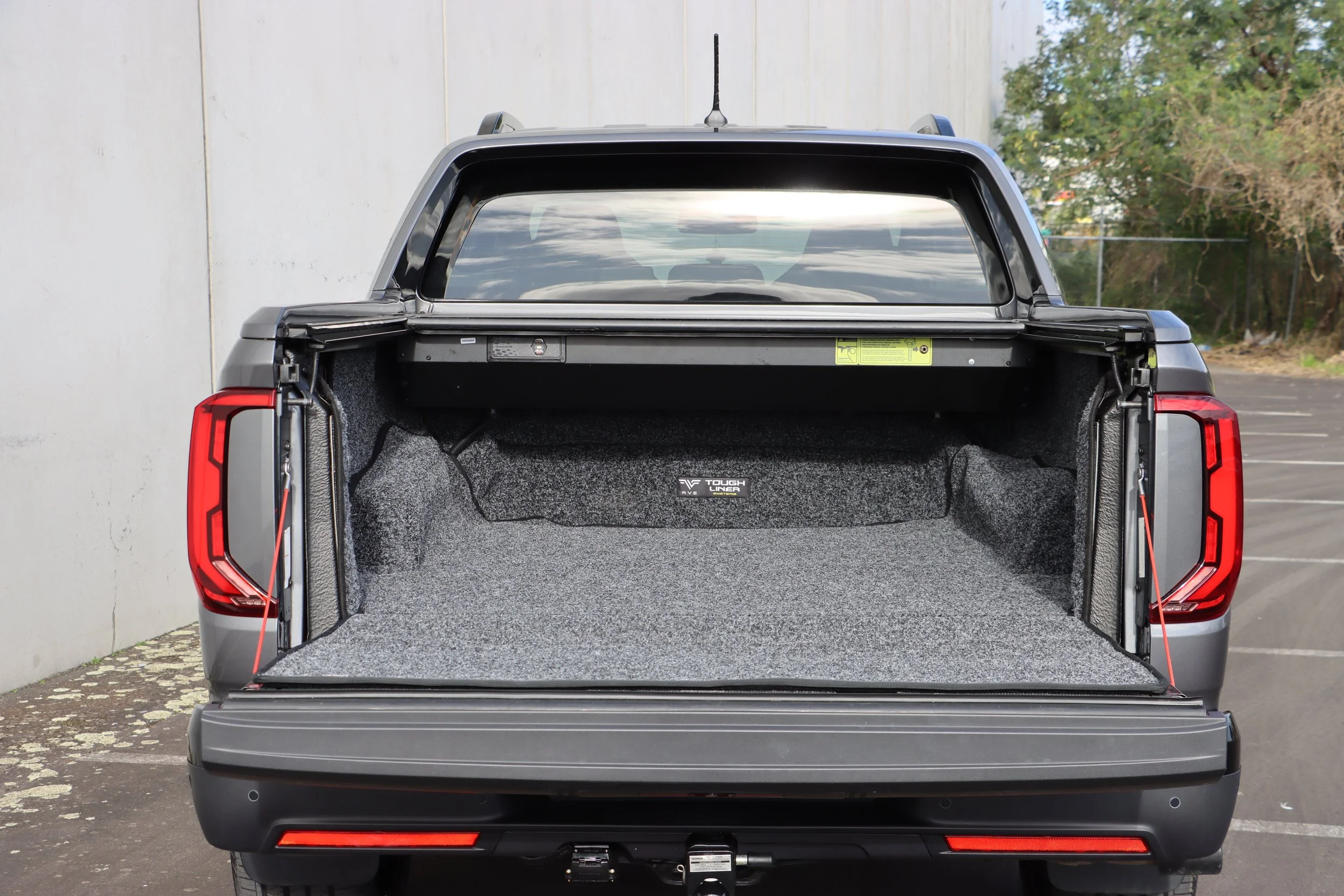 RVE_Tough_Liner_Amarok.JPG