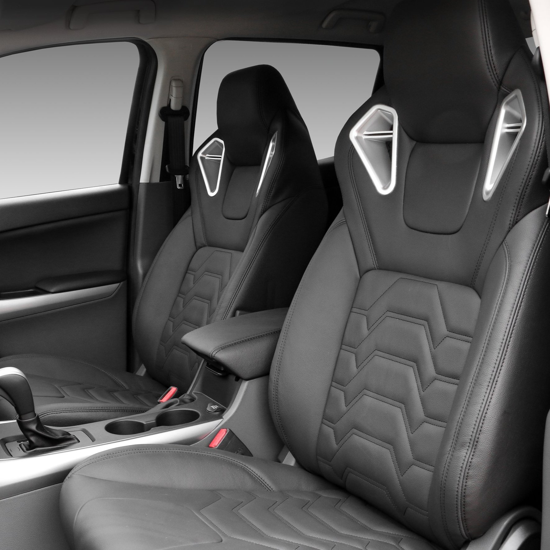 RVE+Leather+interior+seat+sport+monza+silver+black+front+auckland.jpg