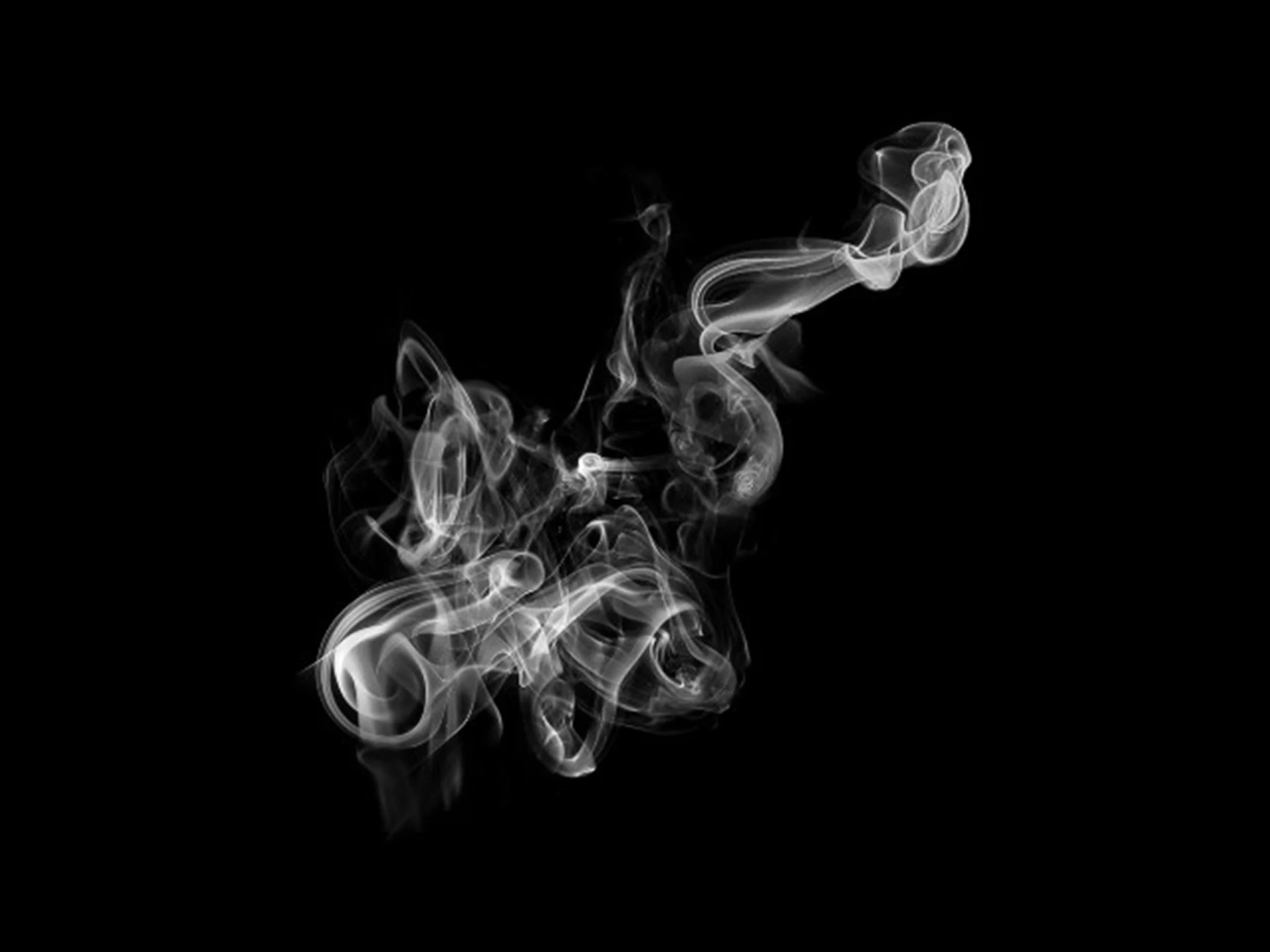 smoke-2214167_1920.jpg