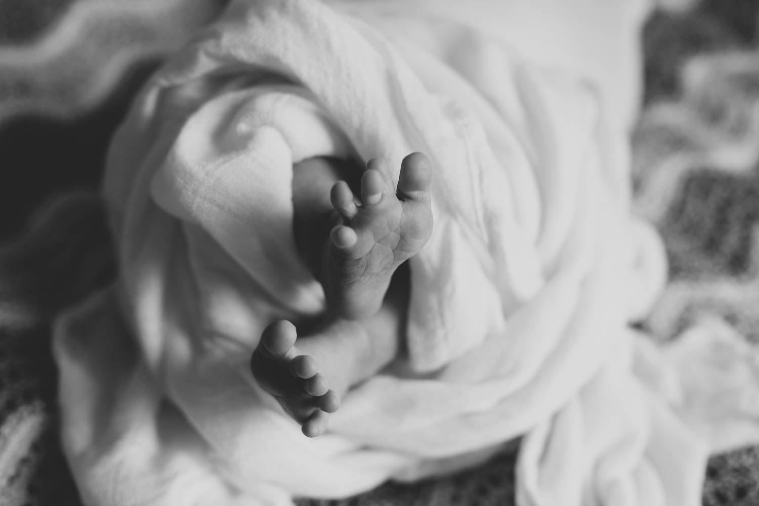 newborn_at_home_photo_session-1.jpg
