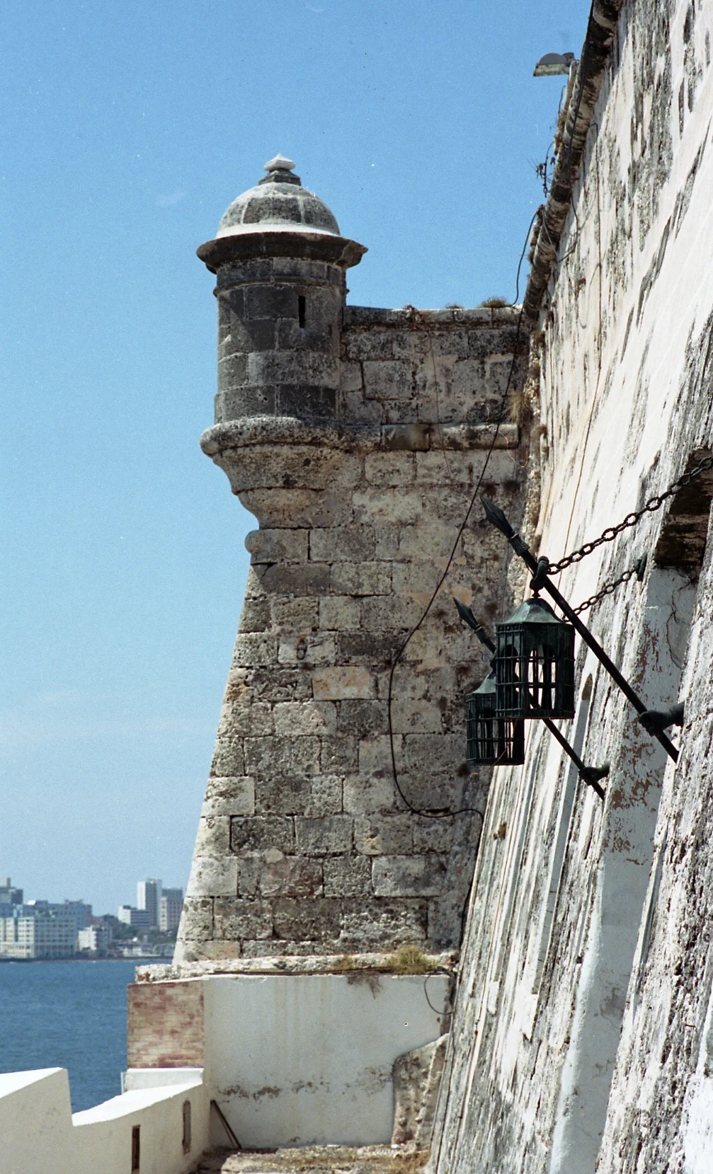 img002.jpg