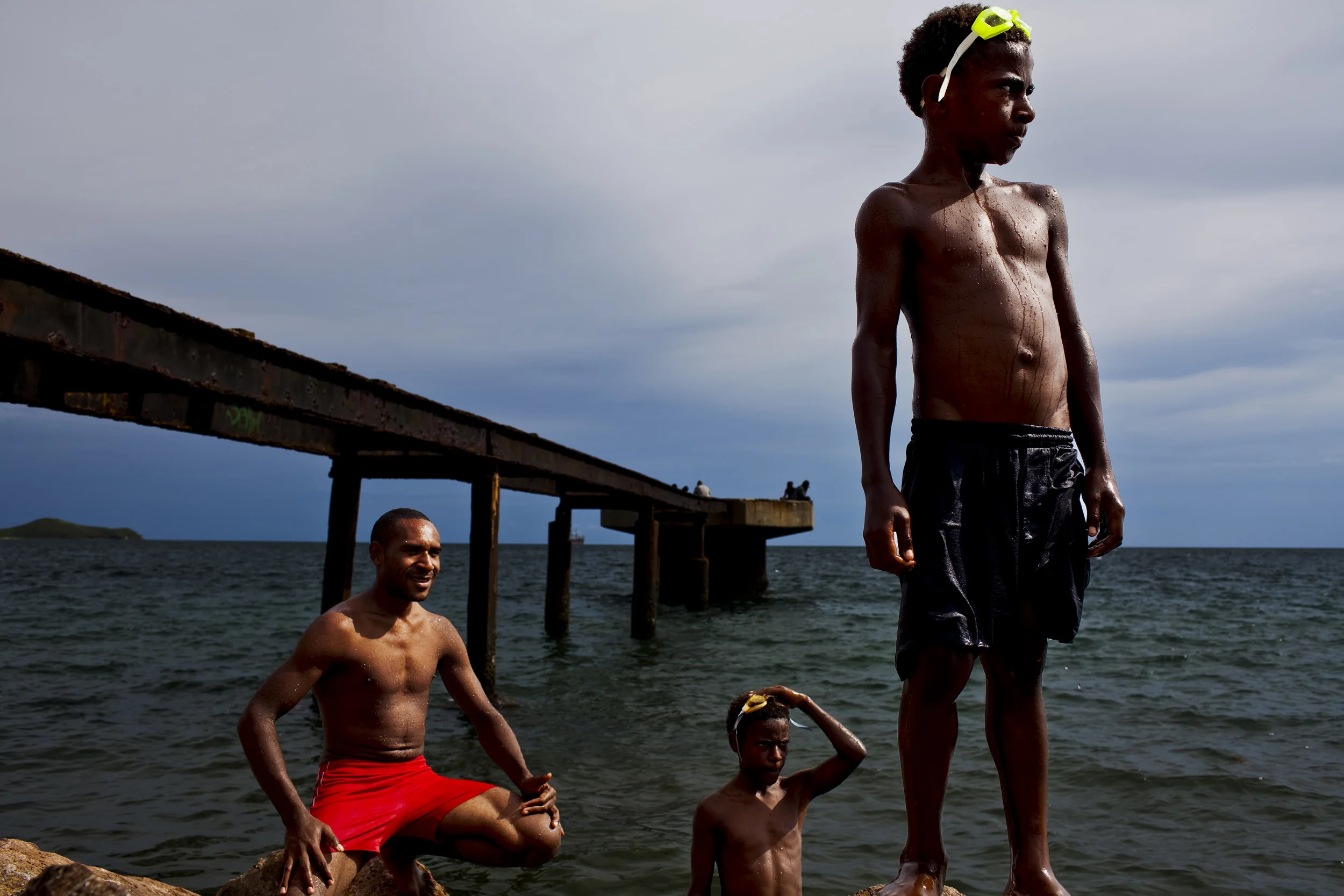 PORT MORSEBY, PAPUA NEW GUINEA-DECEMBER 2008: Scenes around Port Morseby, the capital city of Papua New Guinea, 25 December 2008. (Photo by Brent Stirton/Reportage by Getty Images.)