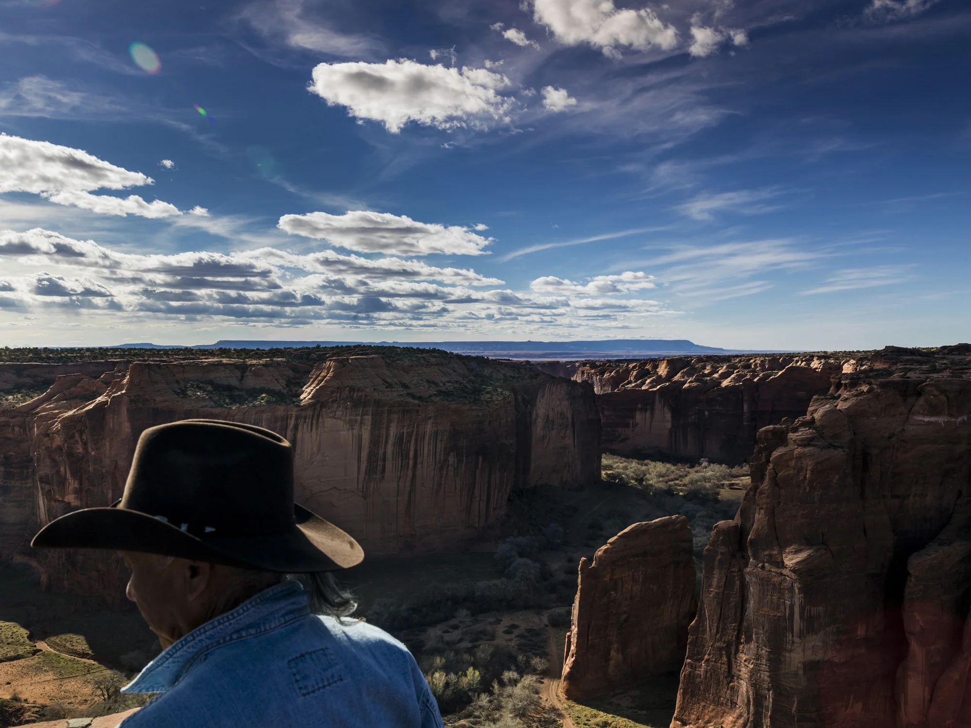 CANYON DE CHELLY, ARIZONA, 6 APRIL, 2014: Scenes around the Canyon De Chelly, a famous Navajo Nation landmark and tourist attraction. (Photo by Brent Stirton/Reportage for Le Figaro.)
