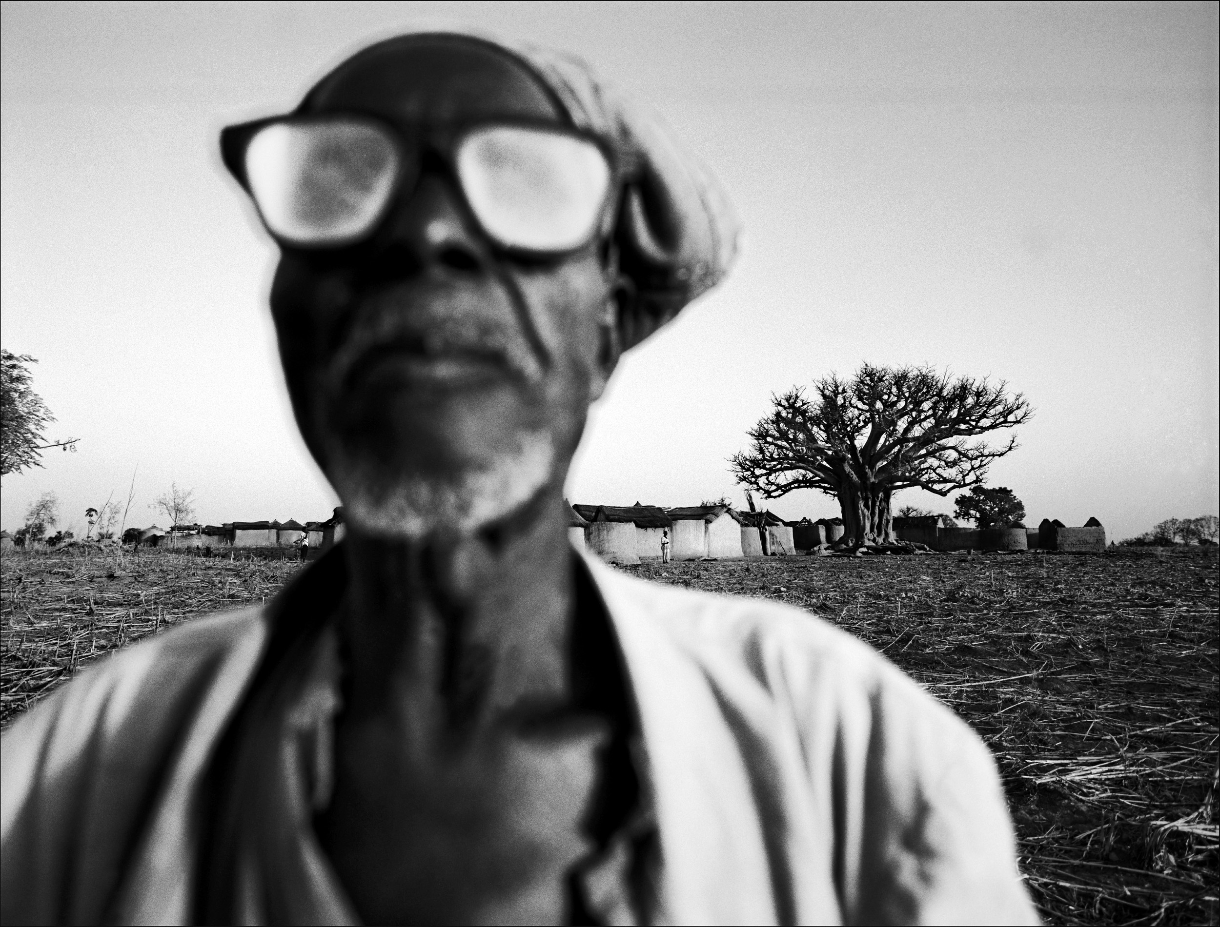 BOLGATANGA, GHANA-JANUARY 2004: A man blinded by Trachoma, a preventable disease of the eyes conected to poor hygiene and lack of access to clean water. (PHOTO BY BRENT STIRTON/REPORTAGE BY GETTY IMAGES.)