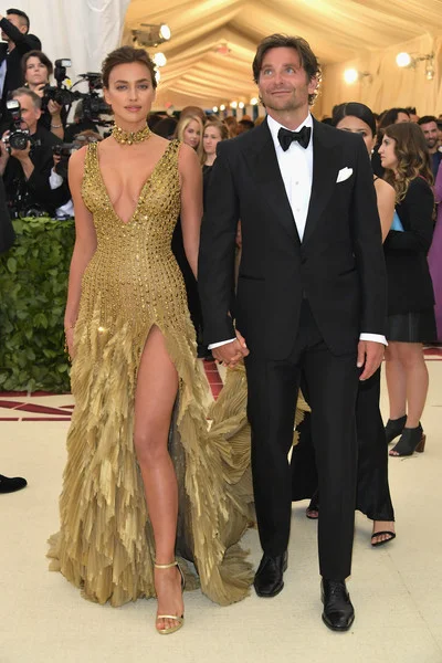 Irina+Shayk+Heavenly+Bodies+Fashion+Catholic+OOAO8zDF5y1l.jpg