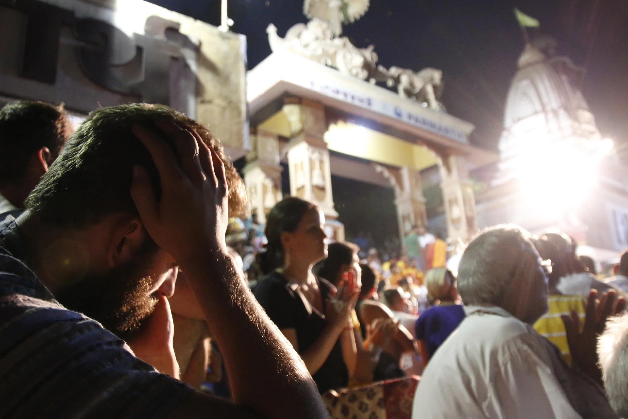 Alex at the Aarti