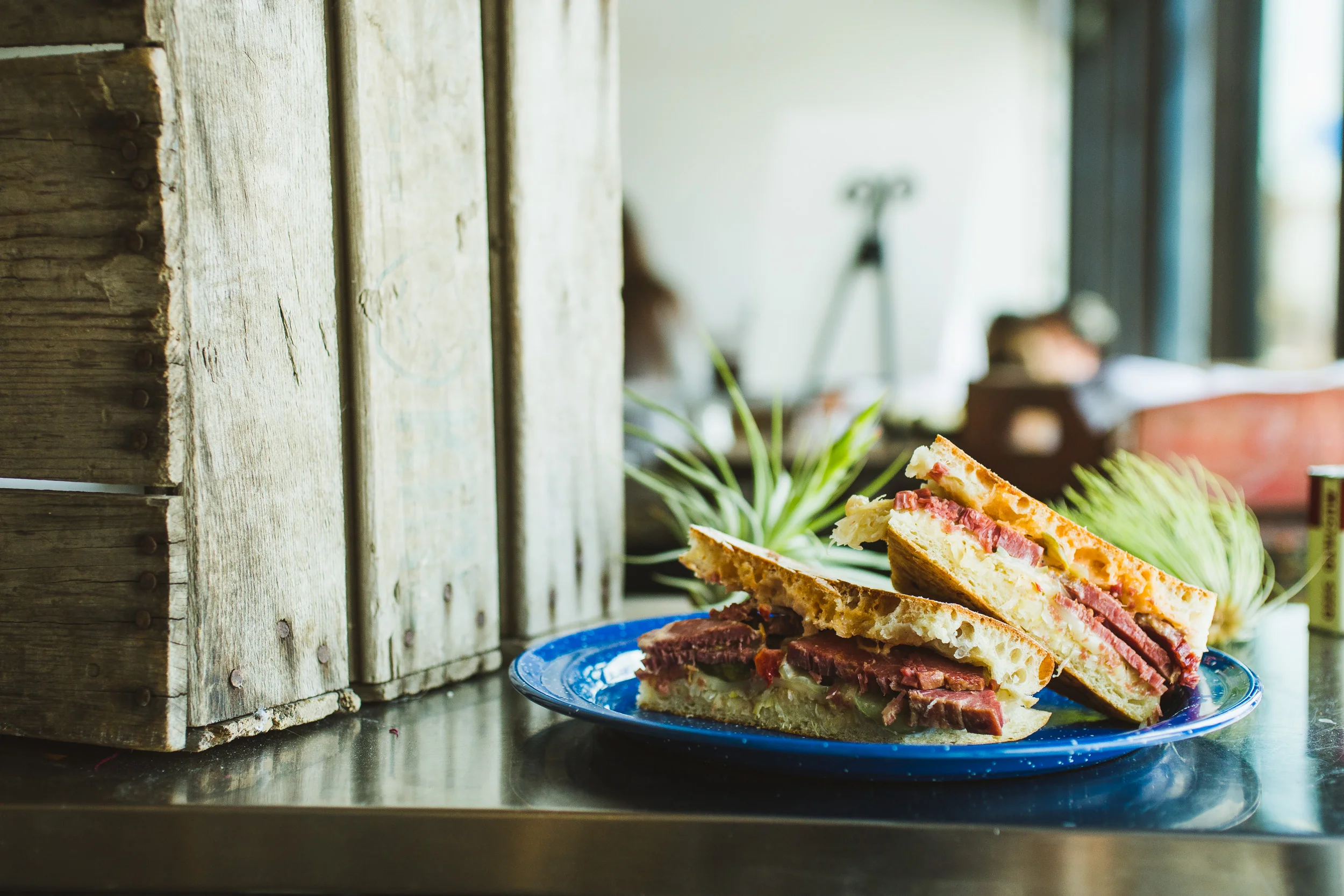 20160508.The Loafing Shed.DS169324.jpg