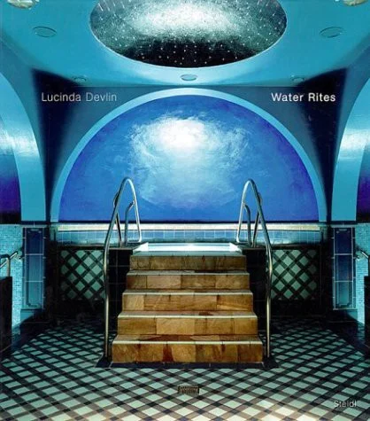 Water Rites Ed. Susanne Breidenbach Text: Michael Mackenzie (germ./engl.) Steidl editor, Göttingen/ Galerie m, Bochum 2003