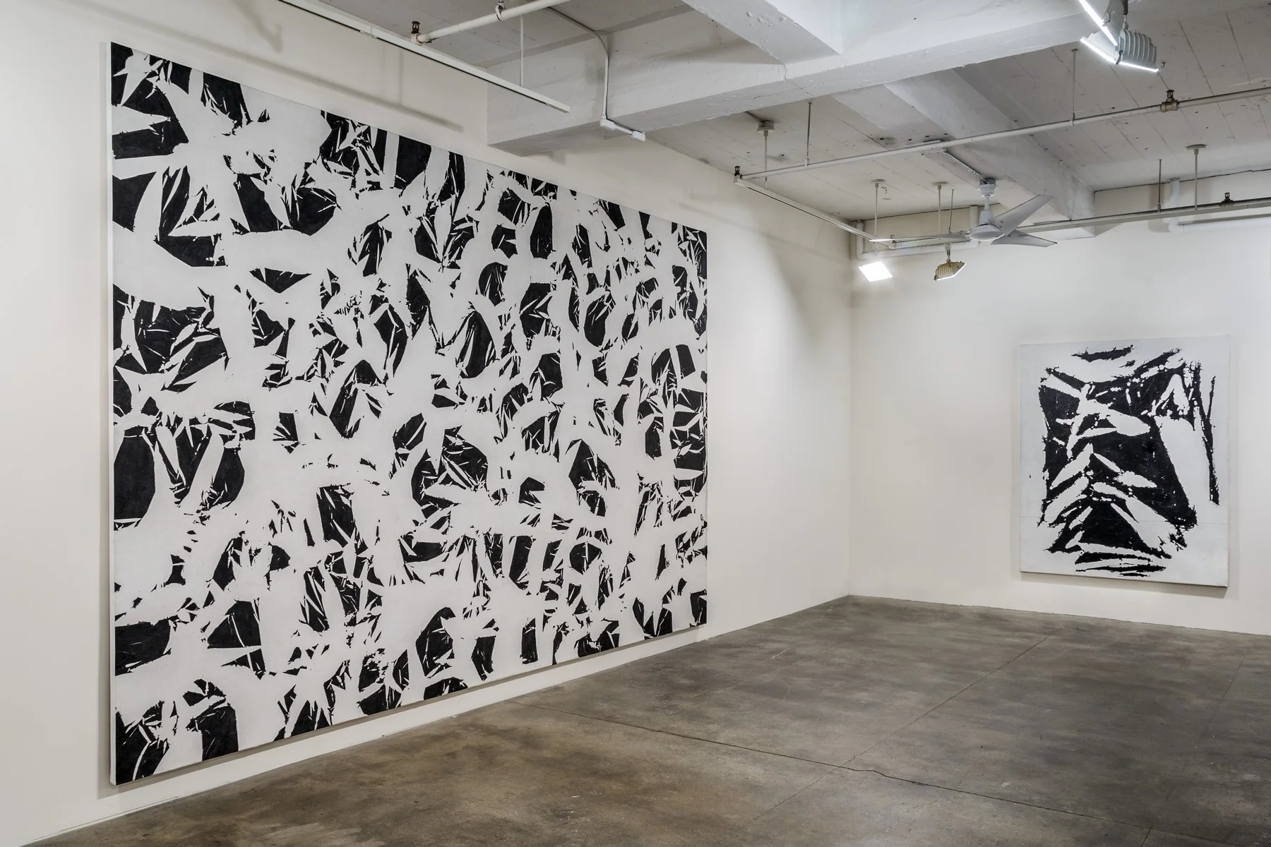 Study , 1969 and Laissée , 1981-94. Installation shot of exhibition Simon HANTAI, Go Figure / Ground