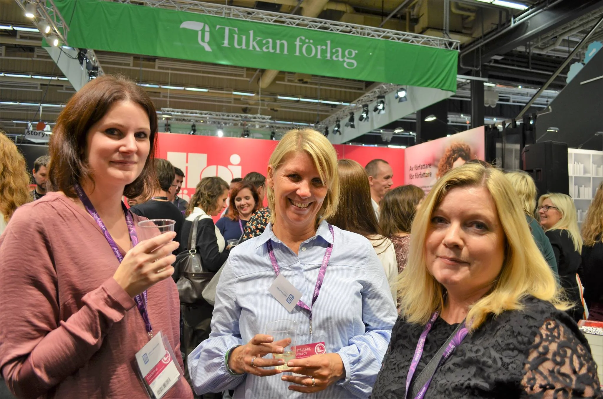 Hoi förlags montermingel, med Anna Wahlgren och Christina Olséni