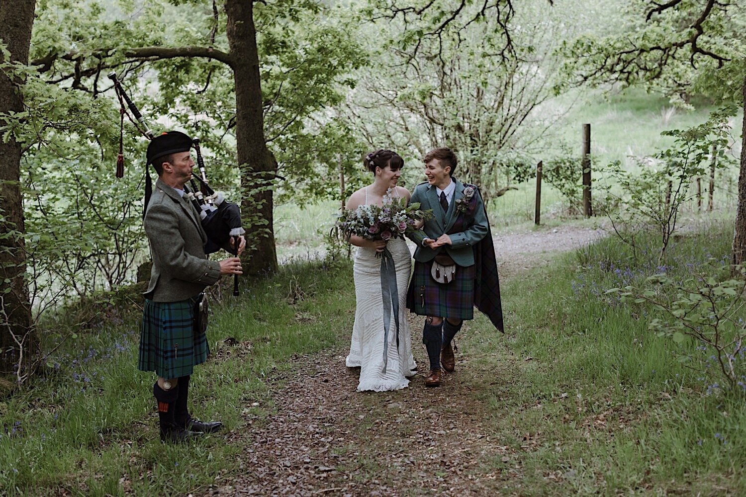 11_Bluebell woods elopement in Scotland00019.jpg