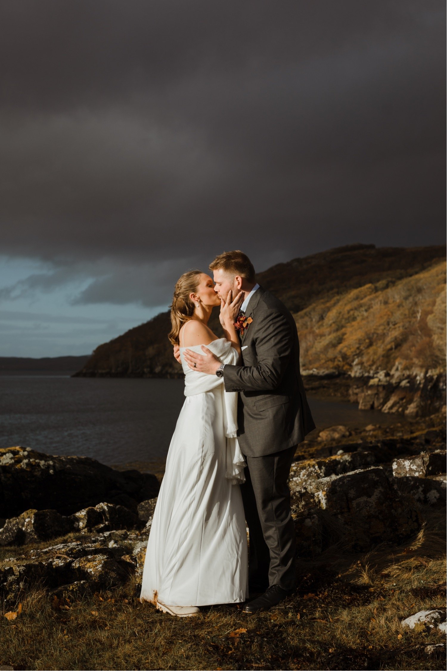 19_Shieldaig lodge elopement00030.jpg