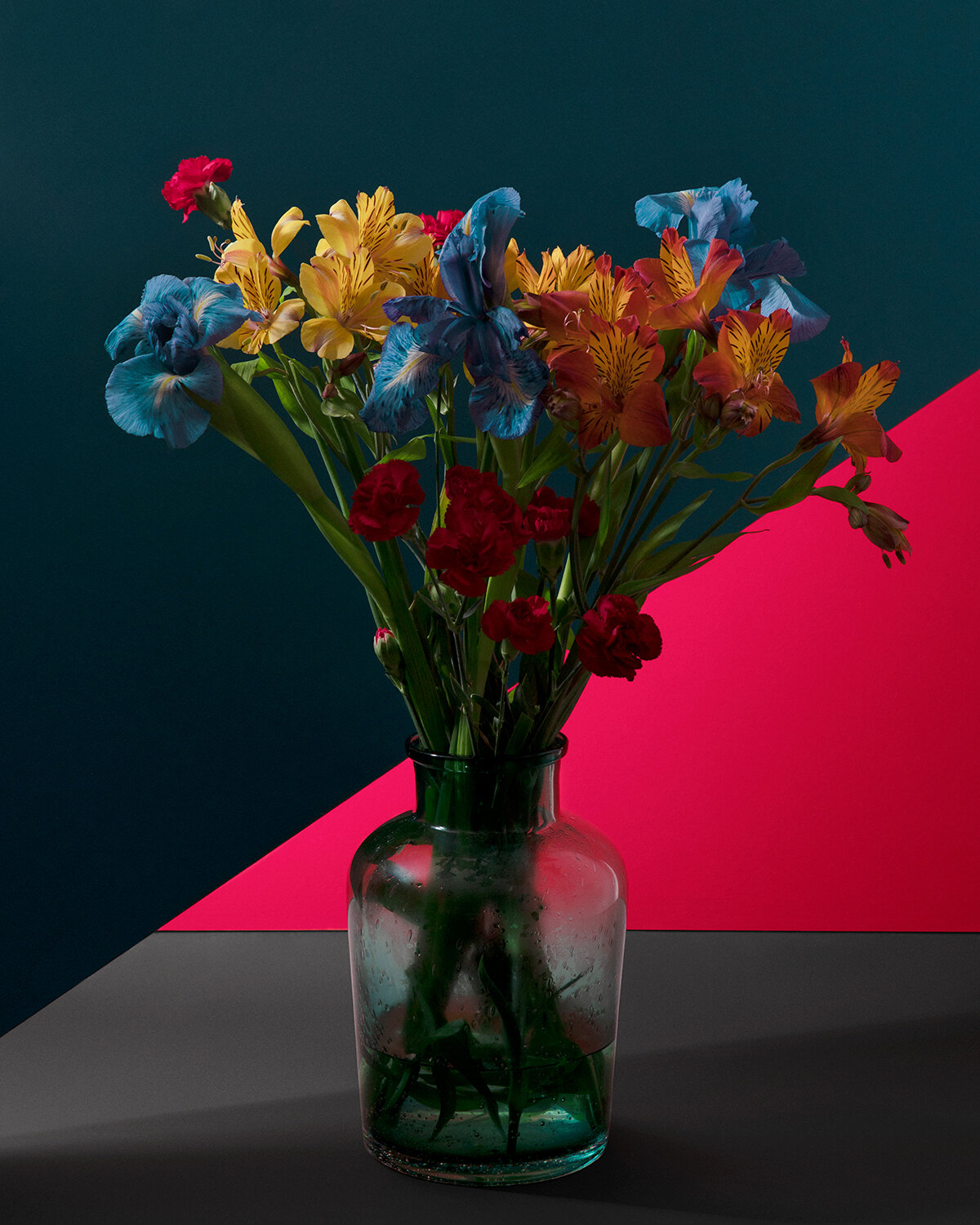  flowers in vase 
