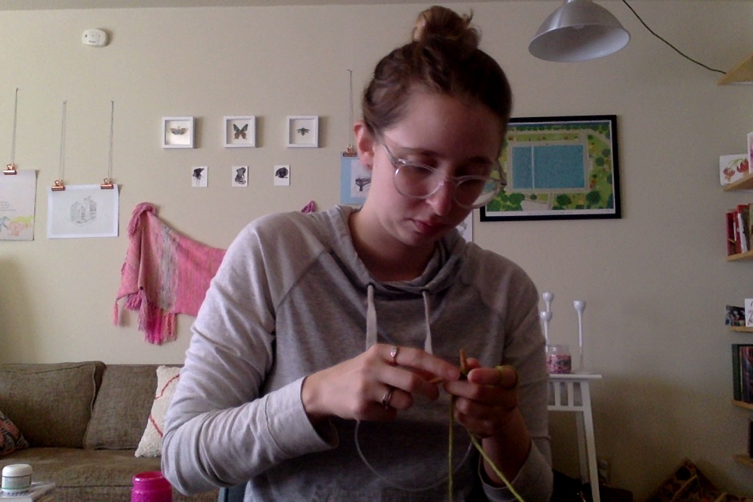 I know this looks so exaggerated, but even after an hour of knitting, I actually start doing this. The key is to be AWARE and monitor your posture. Notice how I am lowering/arching my neck and bringing my hands up.
