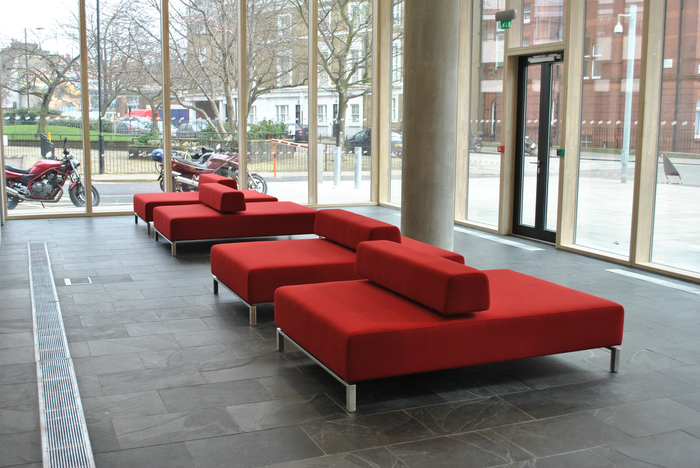 hm991 special sofas - CWC, Paddington 01.JPG